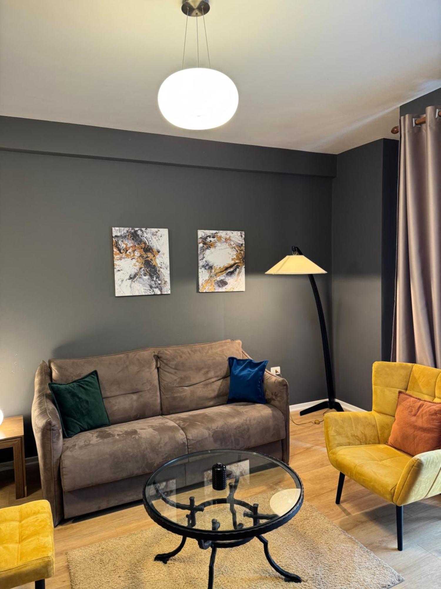 Kalpazo 21 Apartment